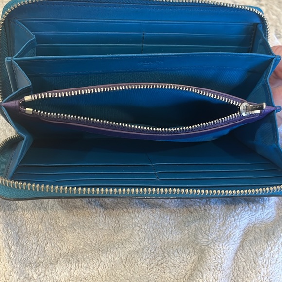 Authentic Coach Wallet - Picture 4 of 6